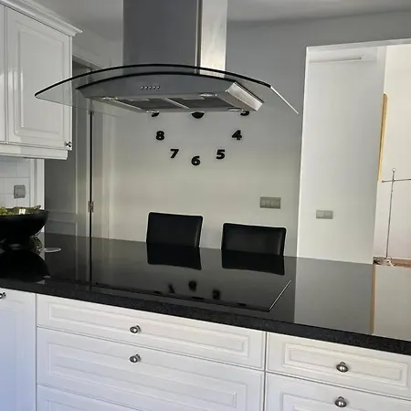 R26 Stunning Penthouse Duplex Elviria Apartment *