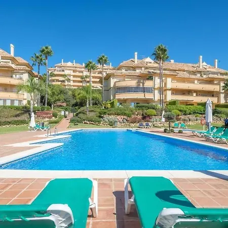 R26 Stunning Penthouse Duplex Elviria Apartment *